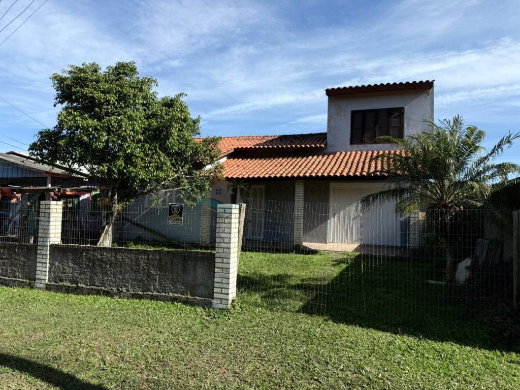 Casa 3 Dormitórios