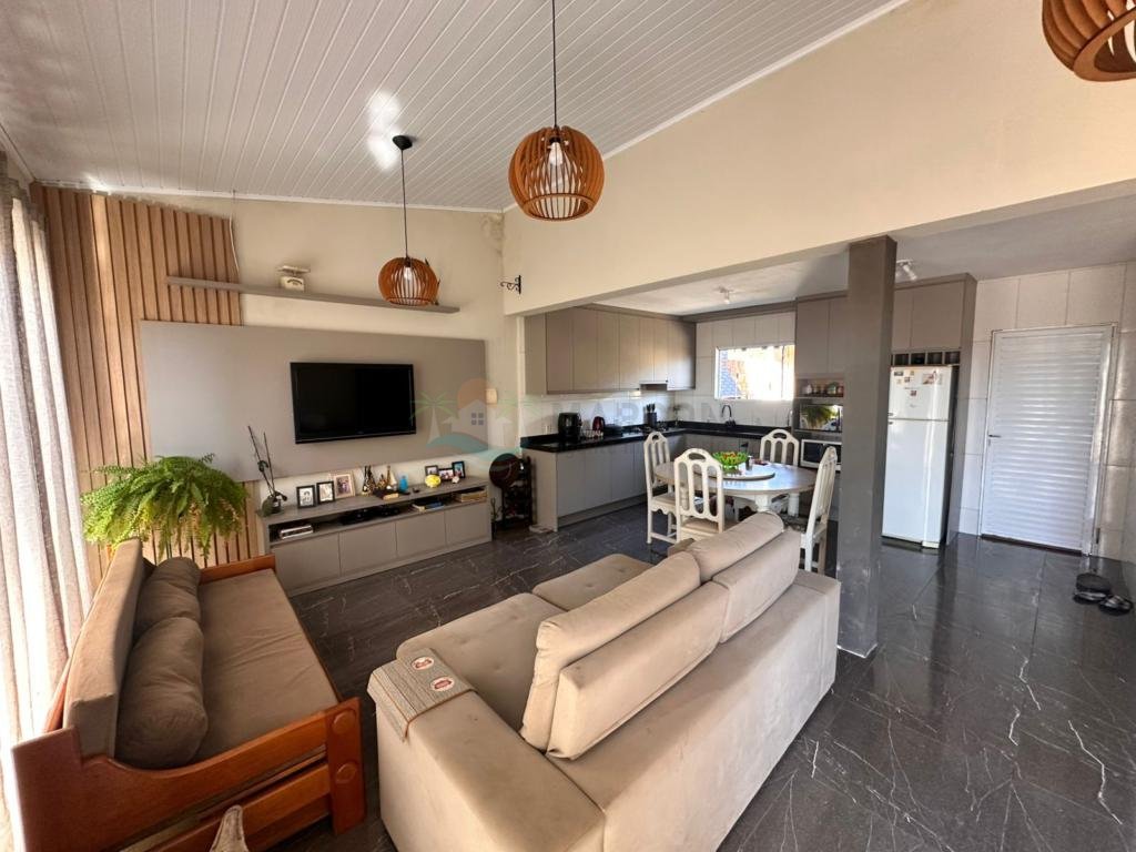 Casa 3 Dormitórios