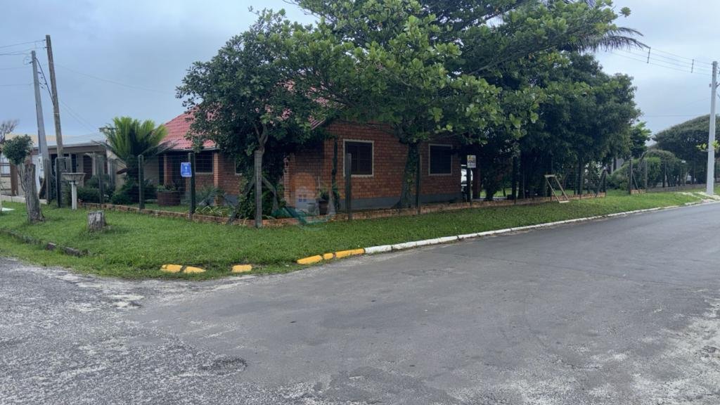 Casa 4 Dormitórios