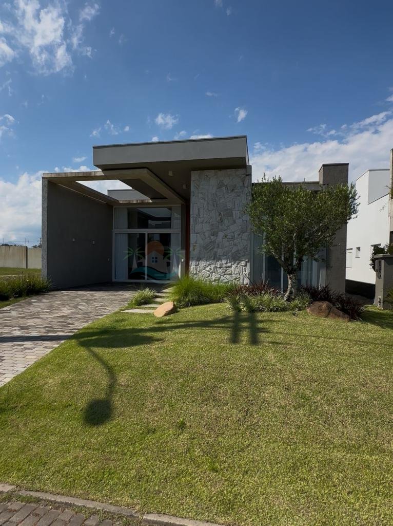 Casa 4 Dormitórios
