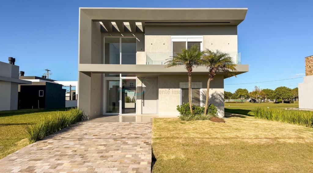 Casa 4 Dormitórios