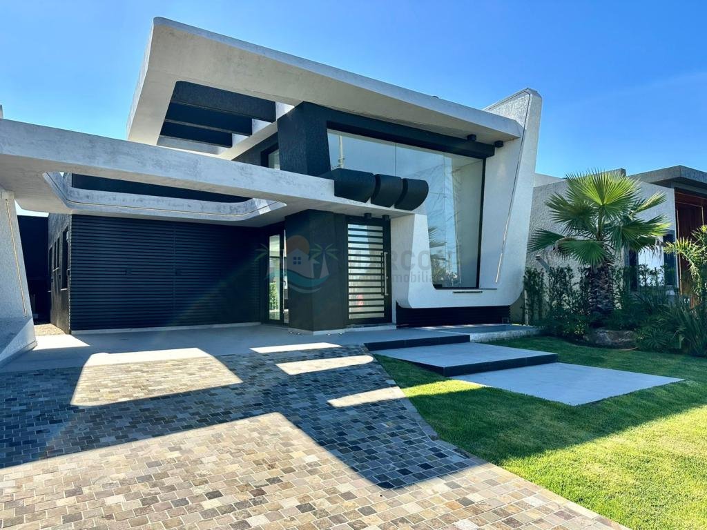 Casa 3 Dormitórios
